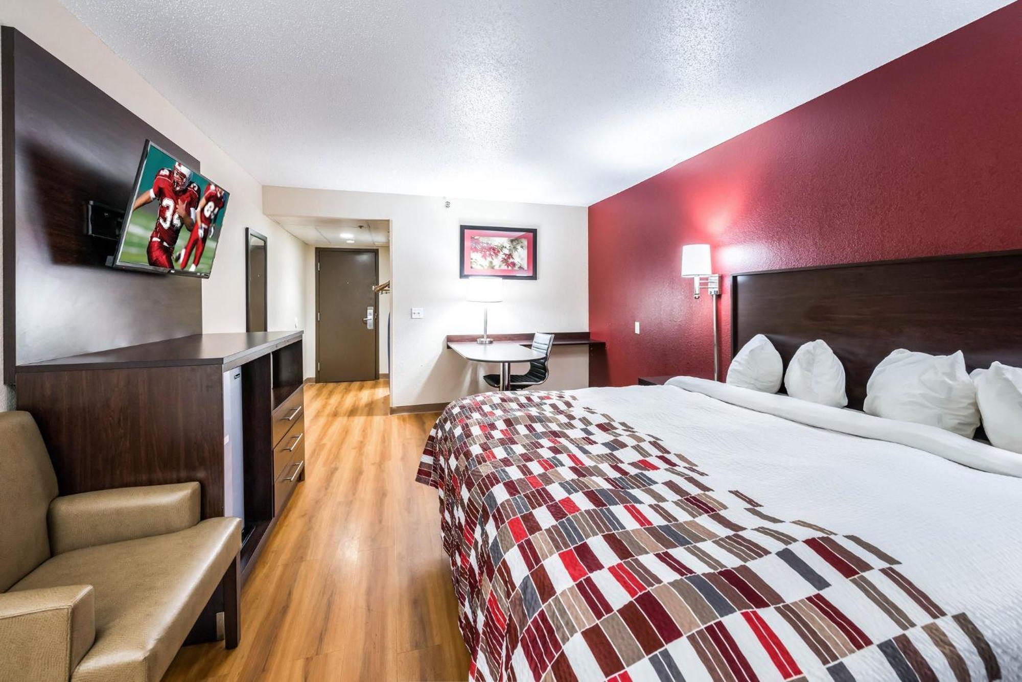 Red Roof Motel 2*