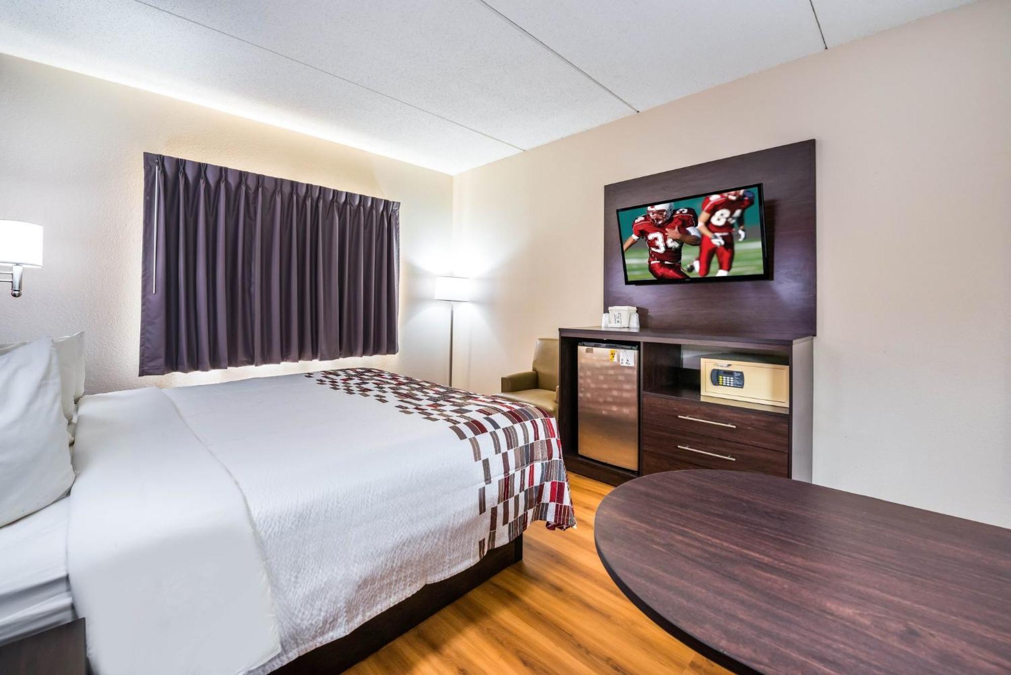 Red Roof Motel 2*