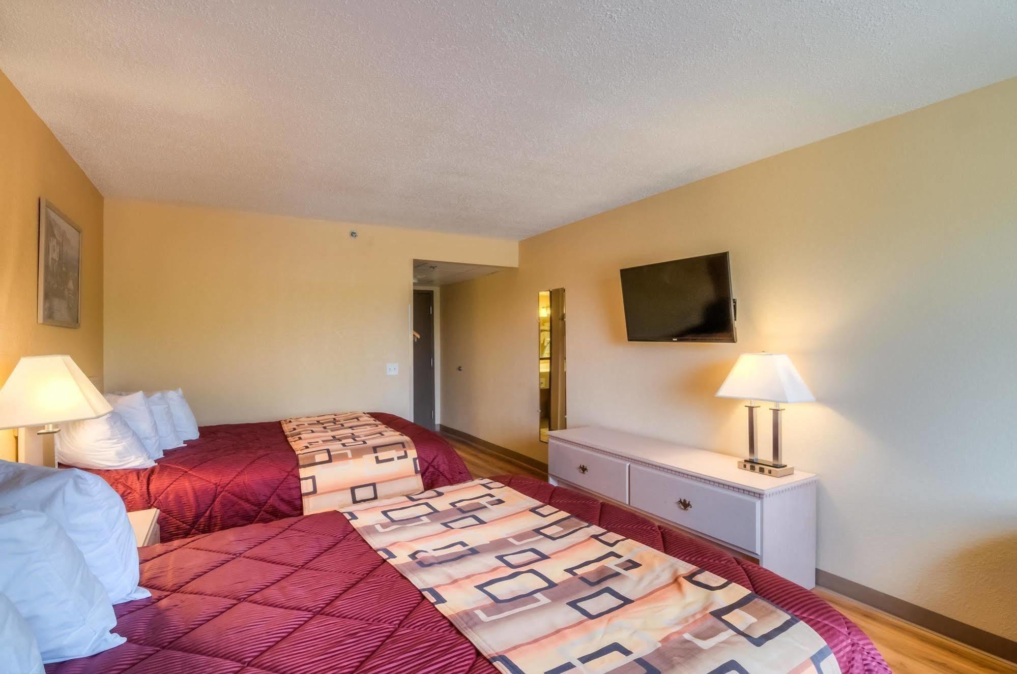Motel Red Roof 2*
