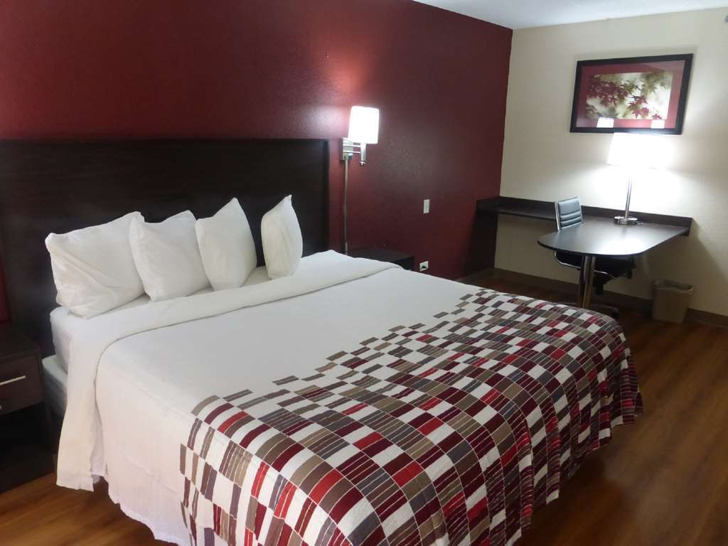 Motel Red Roof 2*
